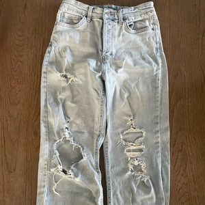 High rise light washed ripped jeans size 6
